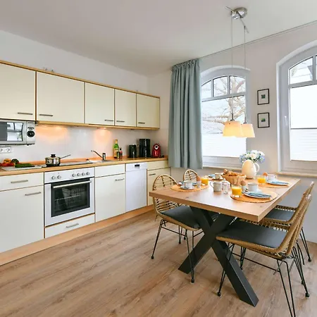 Kranich Ferienwohnung 6 بينز