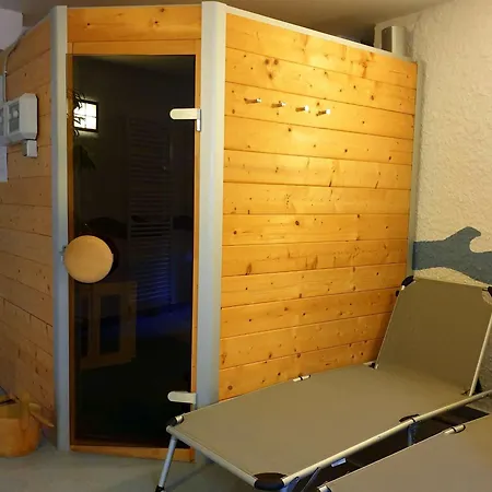 شقة Kranich Ferienwohnung 6 *